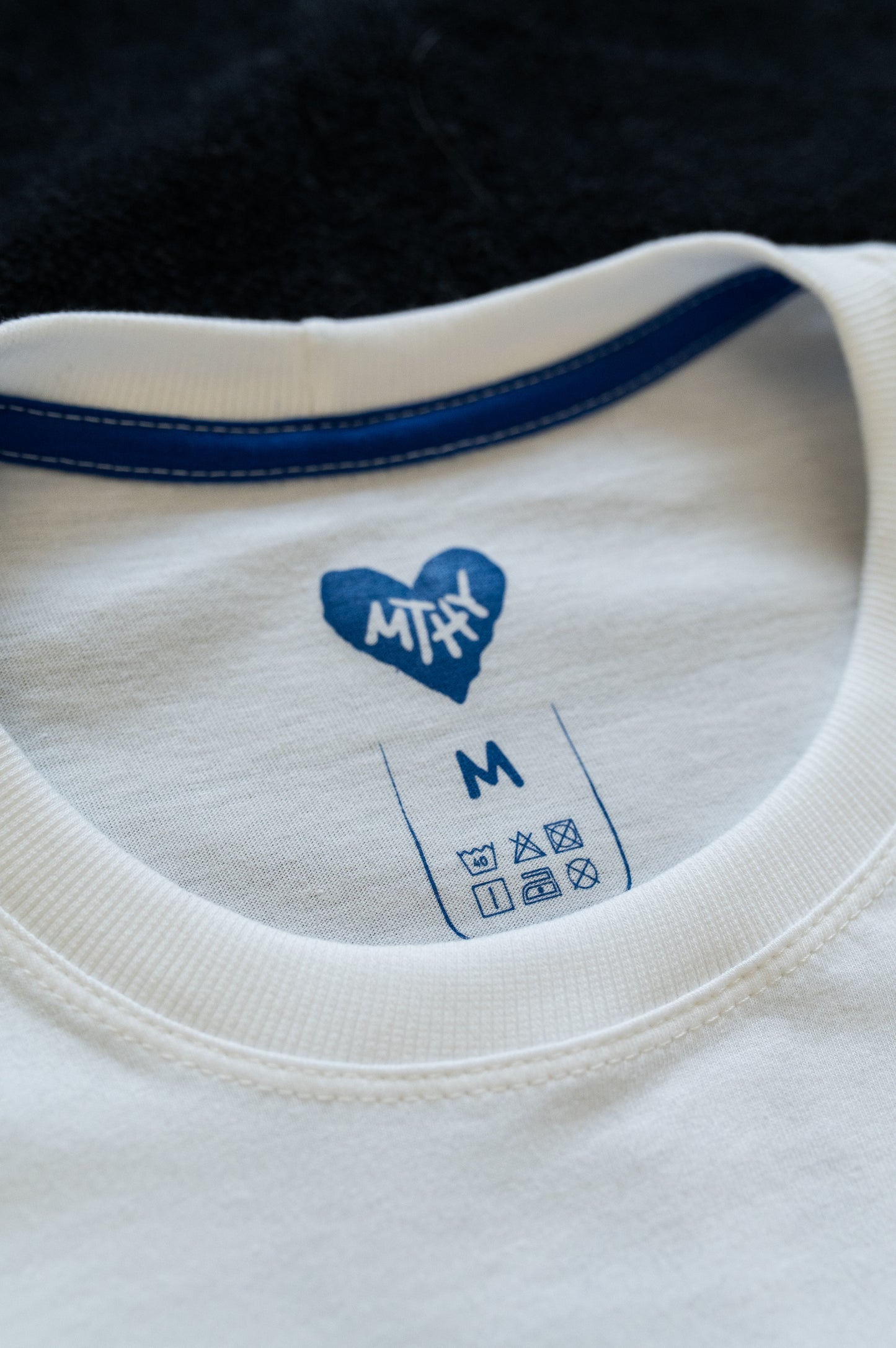 Manga Curta White and Blue T-shirt